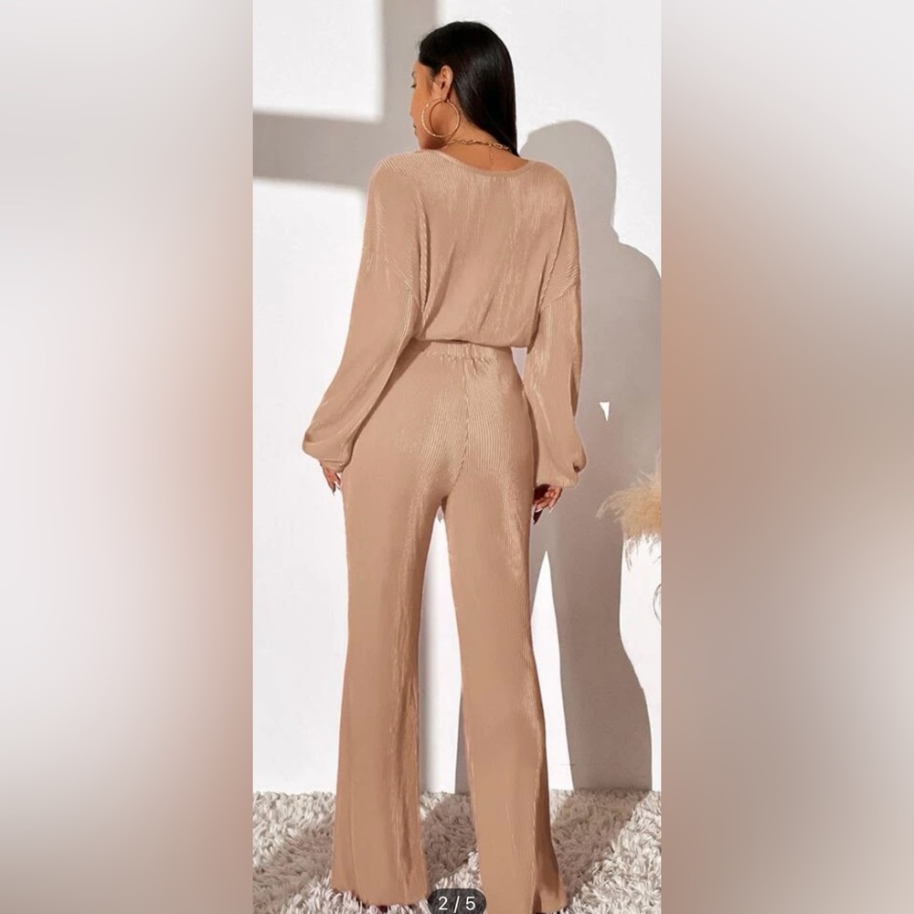 NWT 2pc set - Picture 2 of 2